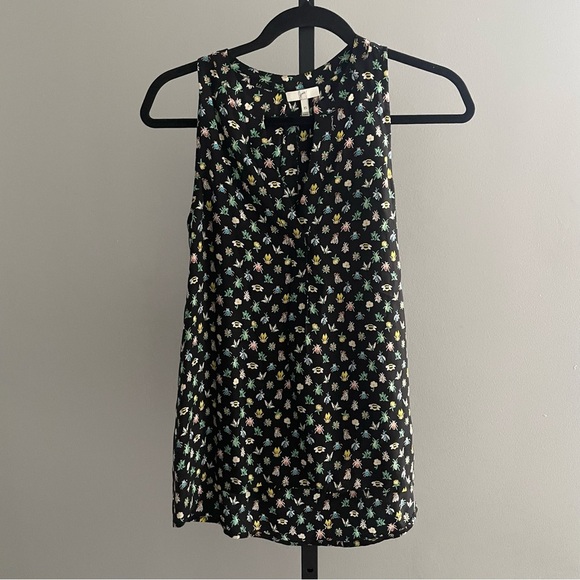 Joie Insect Novelty Print "Aruna" Silk Sleeveless Blouse Size XS - Picture 2 of 5